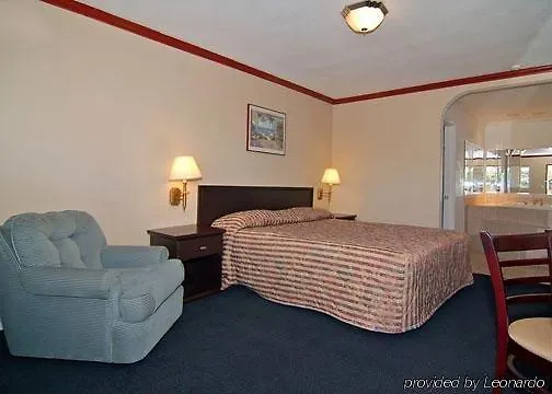 Anaheim Executive Inn & Suites